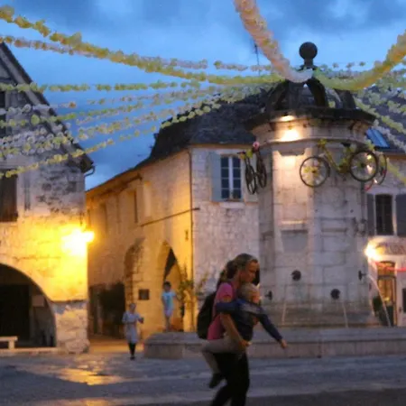 Maison D'angle Oda ve Kahvaltı Eymet